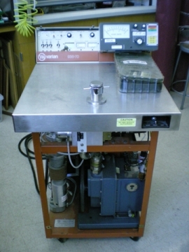 4He leak detector Varian 936-70